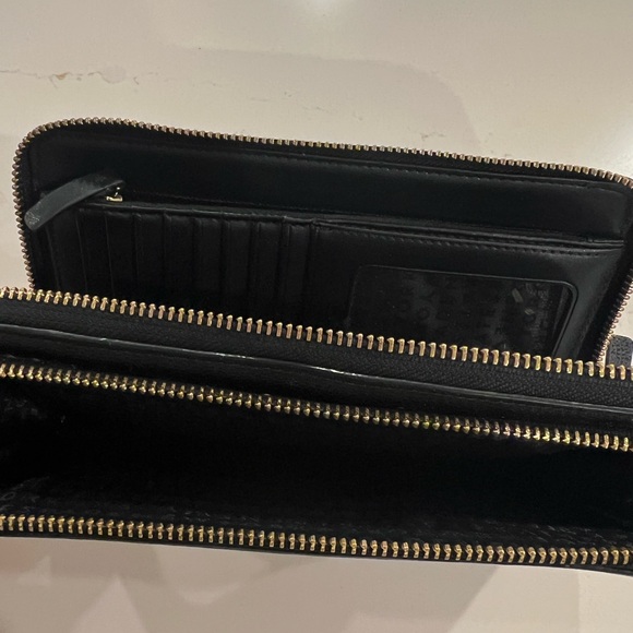 Kate Spade Wallet - Picture 2 of 2